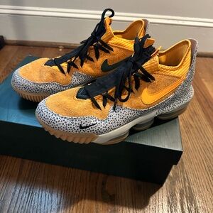 Basketball Sneakers, Lebron XVI Low AC